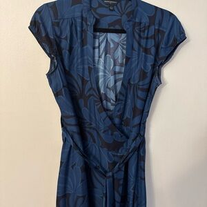 Banana Republic Navy Floral Wrap Dress size 4
